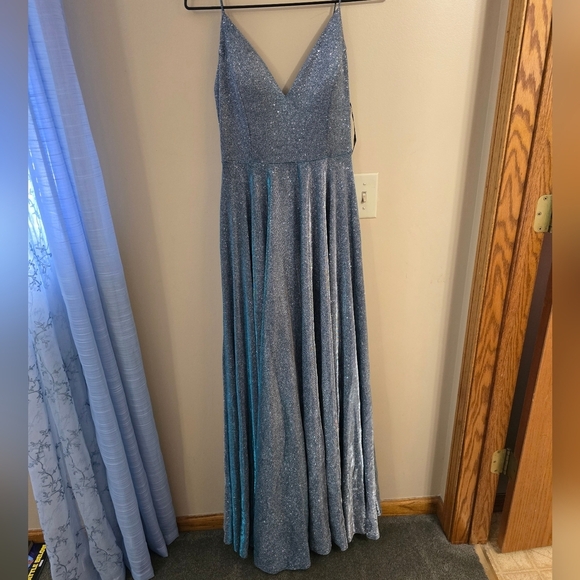 Windsor Elegant Blue Evening Gown - Picture 3 of 12